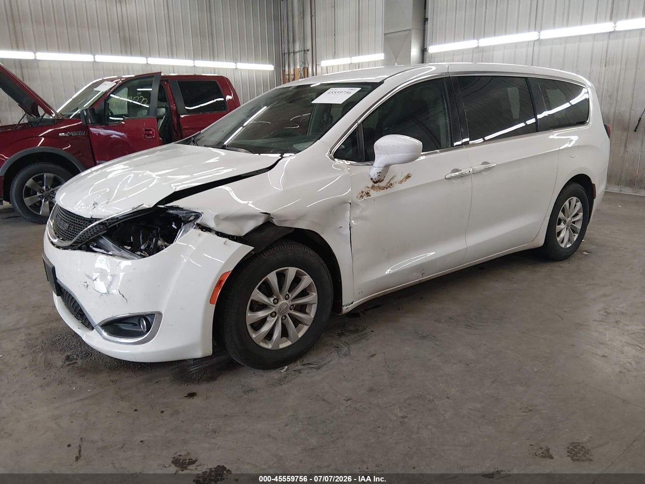 2018 CHRYSLER PACIFICA TOURING PLUS · 2/11