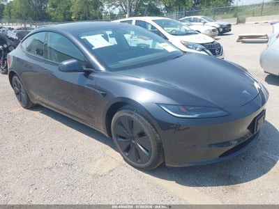 5YJ3E1EA1SF****** · 2025 TESLA MODEL 3 LONG RANGE REAR-WHEEL DRIVE/STANDARD REAR-WHEEL DRIVE
