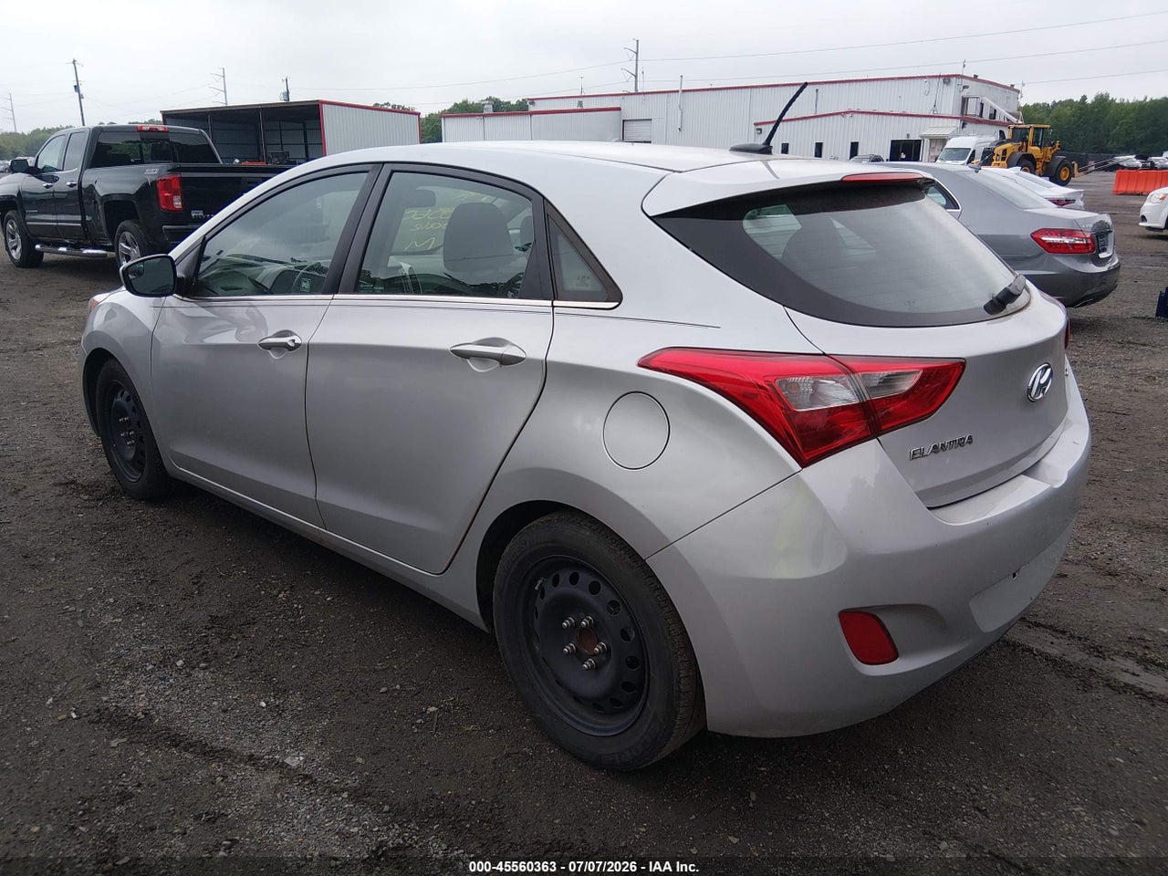2017 HYUNDAI ELANTRA GT   · 3/11