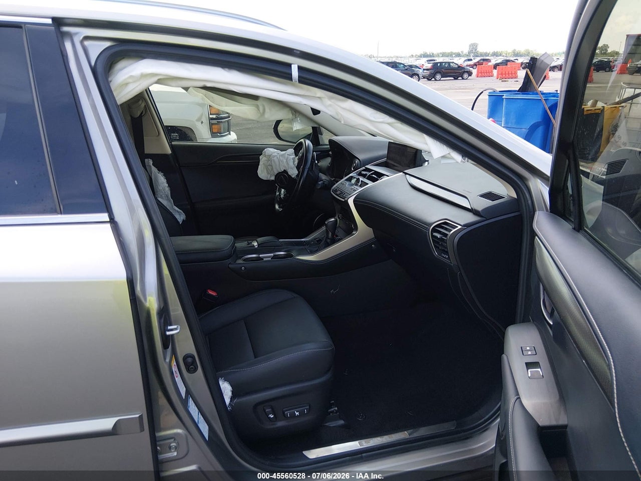 2020 LEXUS NX 300H · 5/11