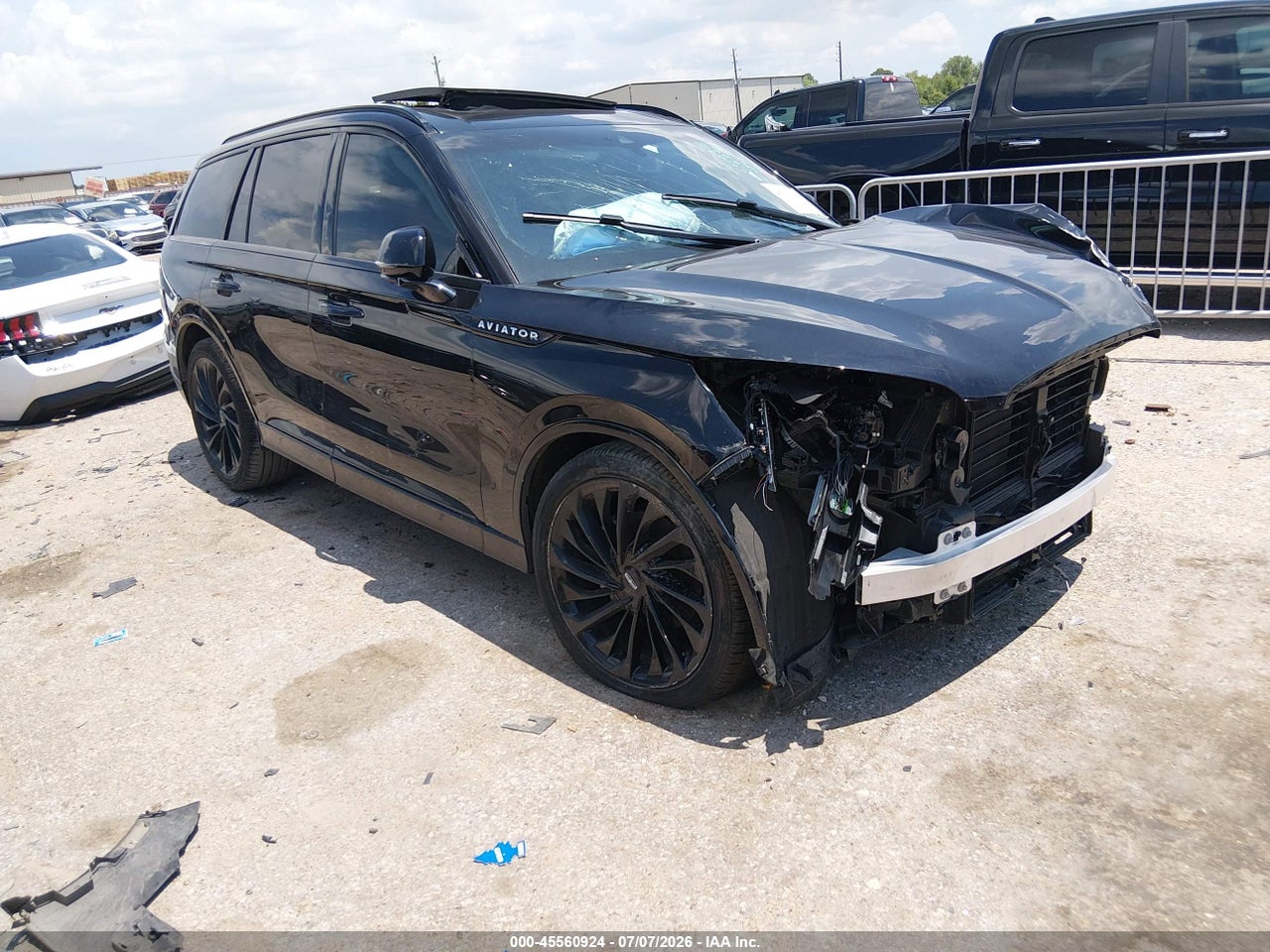 5LM5J7WC8PG****** · 2023 LINCOLN AVIATOR RESERVE