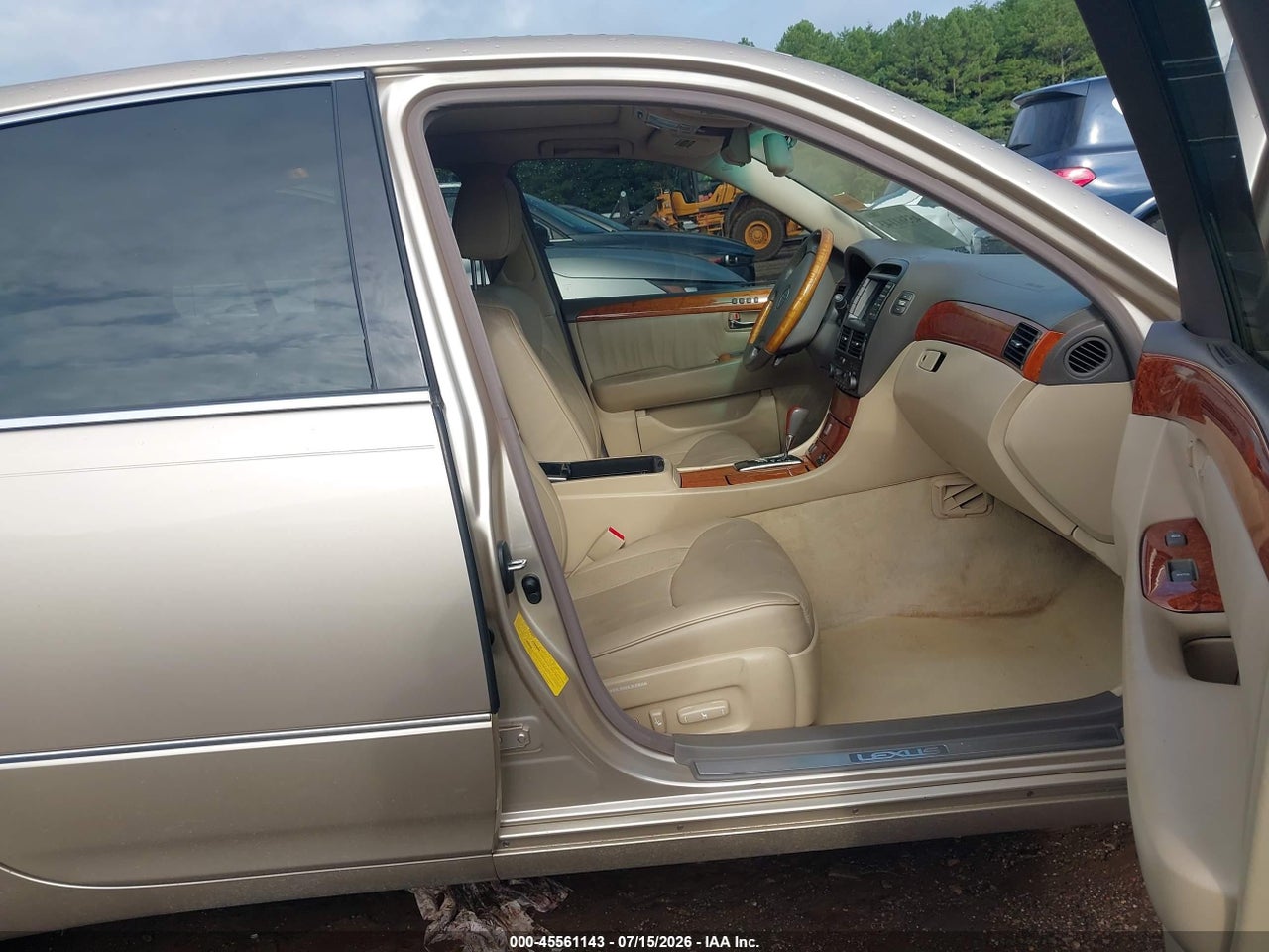 2004 LEXUS LS 430   · 5/11