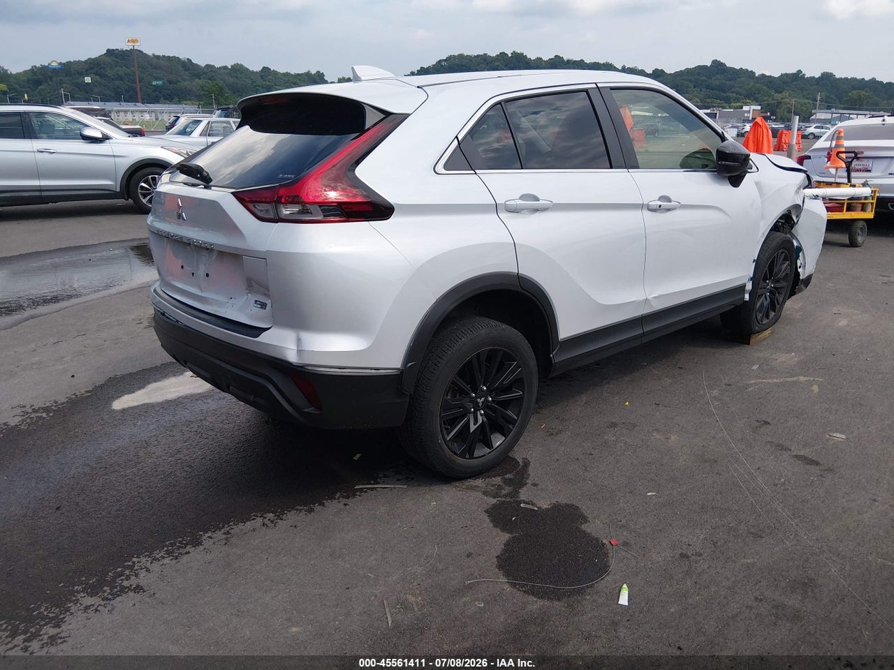 2024 MITSUBISHI ECLIPSE CROSS LE S-AWC · 4/11