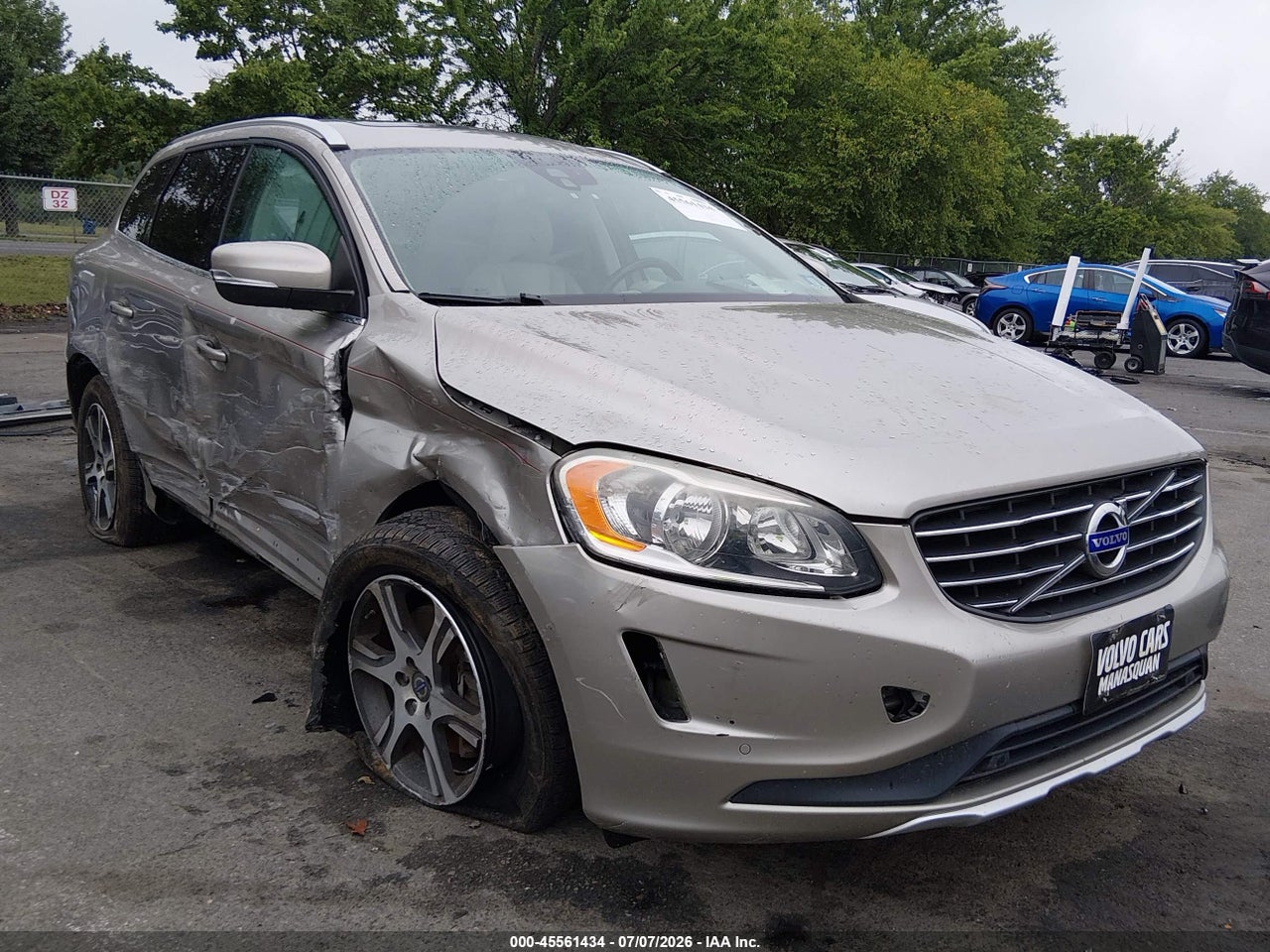 2015 VOLVO XC60 T6 PLATINUM