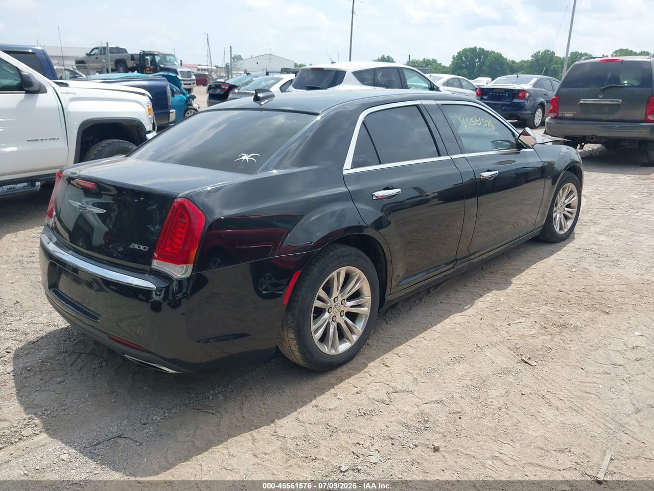 2015 CHRYSLER 300 LIMITED · 4/11