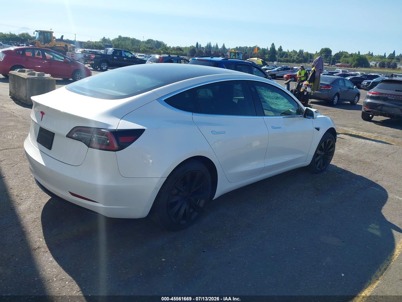 2020 TESLA MODEL 3 STANDARD RANGE PLUS REAR-WHEEL DRIVE/STANDARD RANGE REAR-WHEEL DRIVE · 4/11