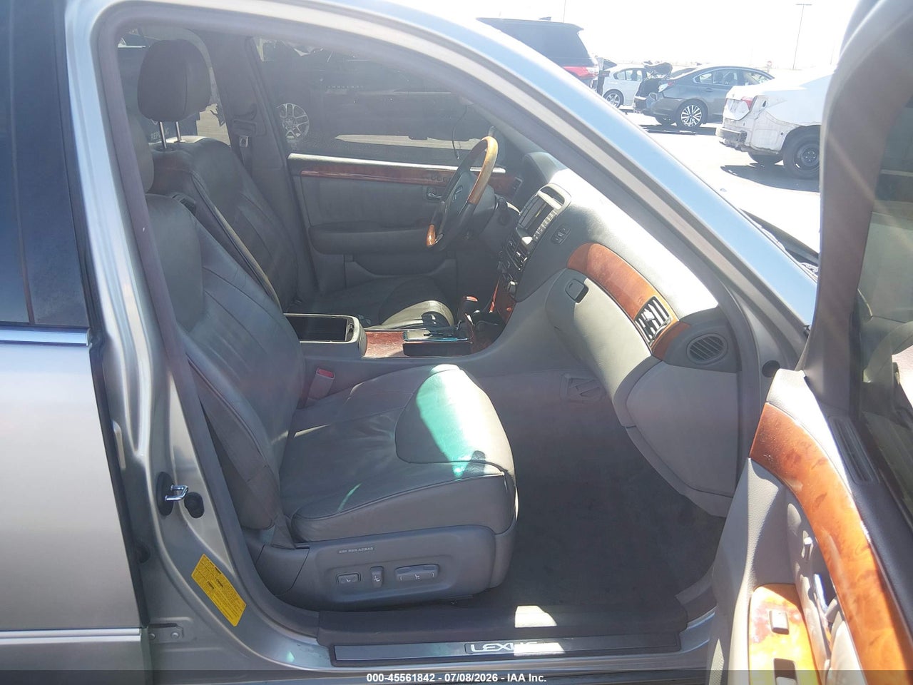 2002 LEXUS LS 430   · 5/11