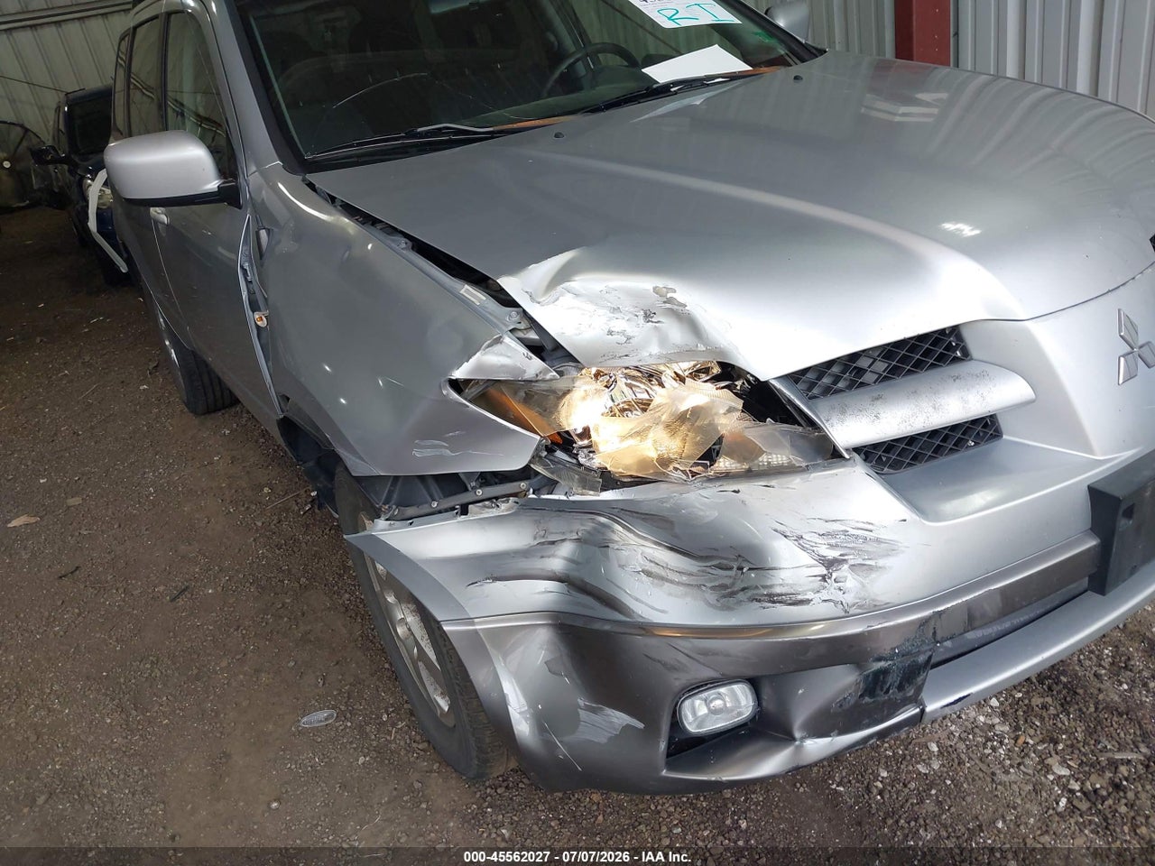 2004 MITSUBISHI OUTLANDER XLS · 6/11