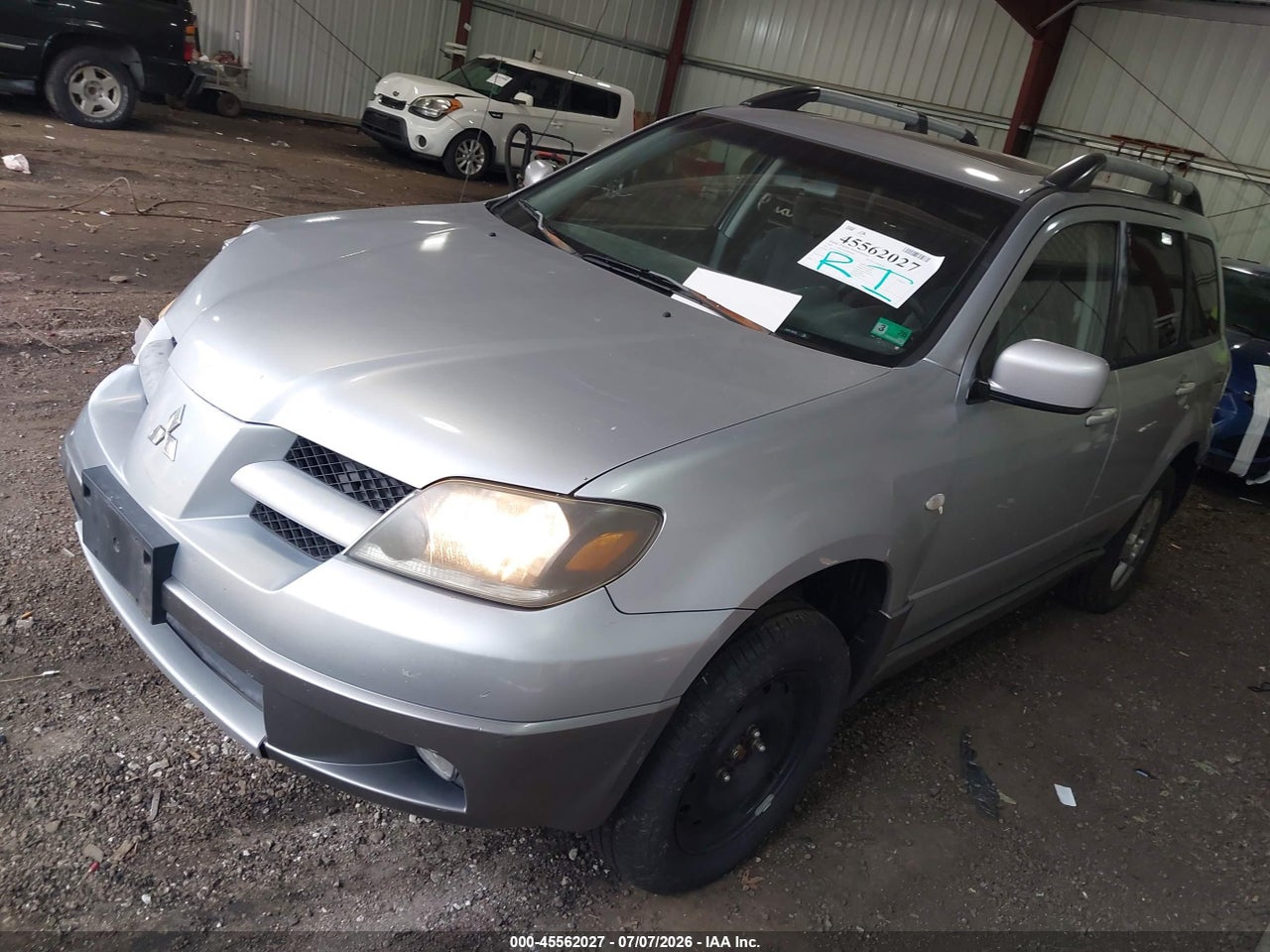 2004 MITSUBISHI OUTLANDER XLS · 2/11