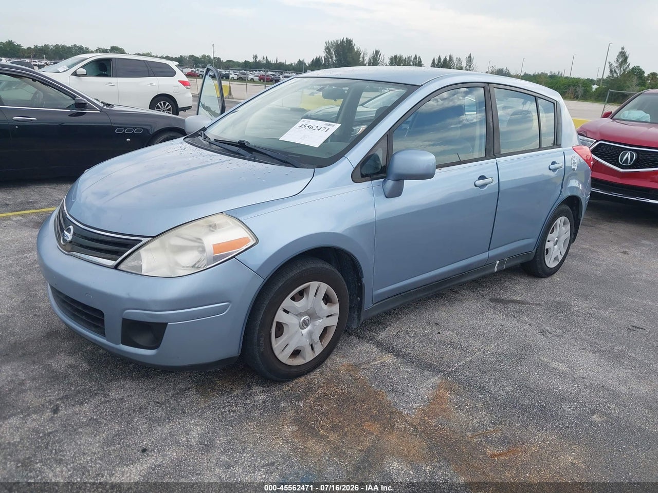 2011 NISSAN VERSA 1.8S · 2/11