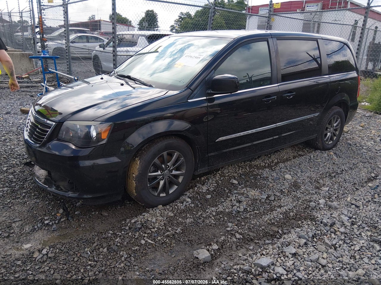 2015 CHRYSLER TOWN &amp; COUNTRY S · 2/11