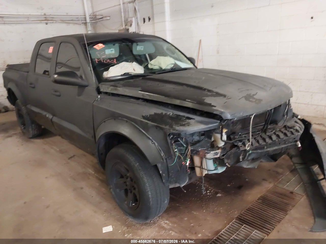 1D7HW48N48S****** · 2008 DODGE DAKOTA SLT