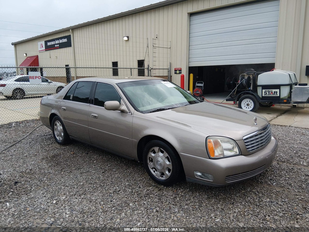 1G6KD54Y52U****** · 2002 CADILLAC DEVILLE