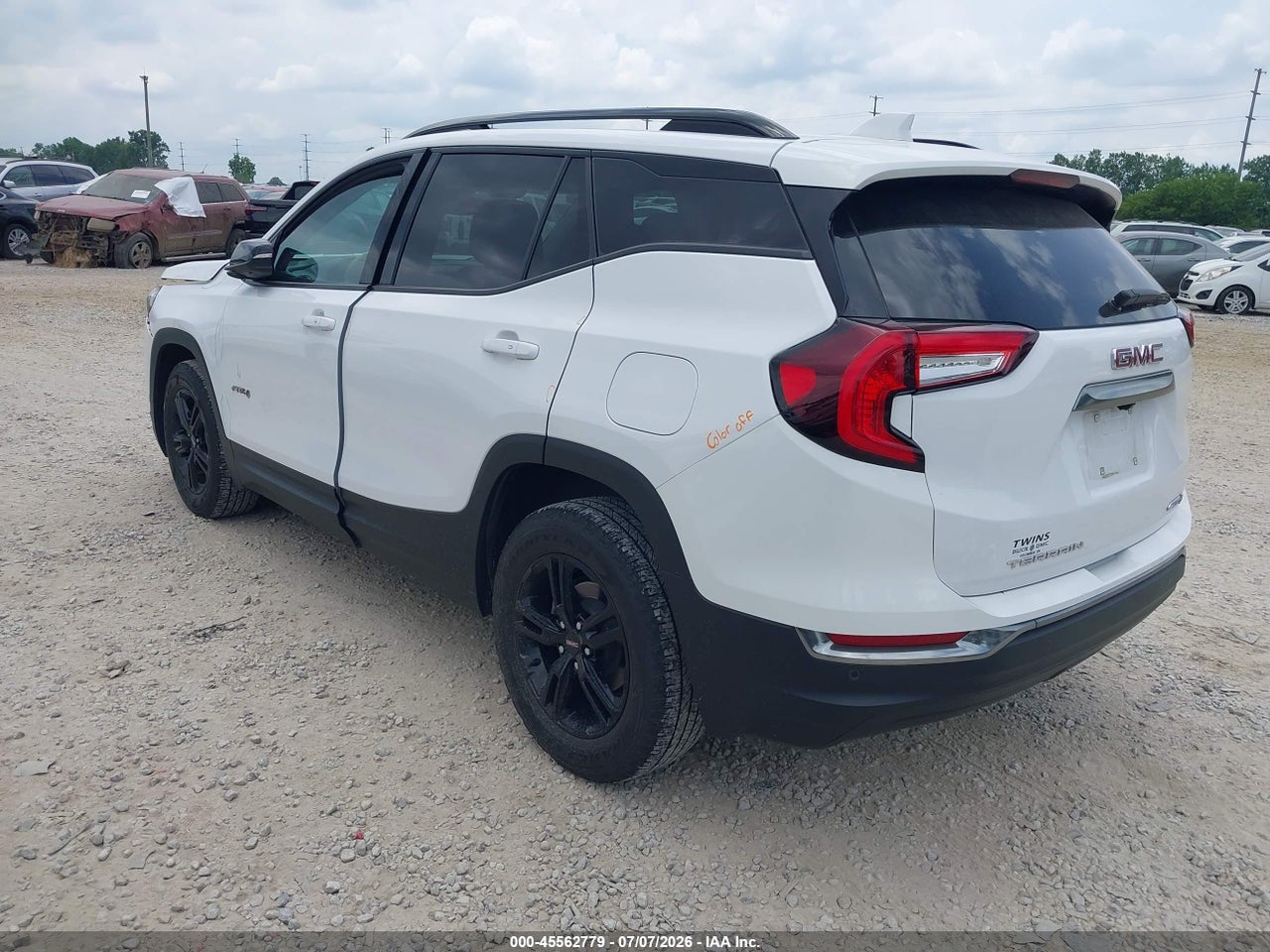2022 GMC TERRAIN AWD AT4 · 3/11