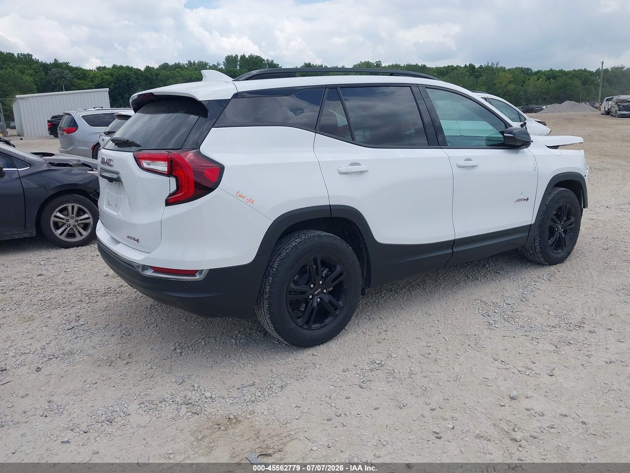 2022 GMC TERRAIN AWD AT4 · 4/11