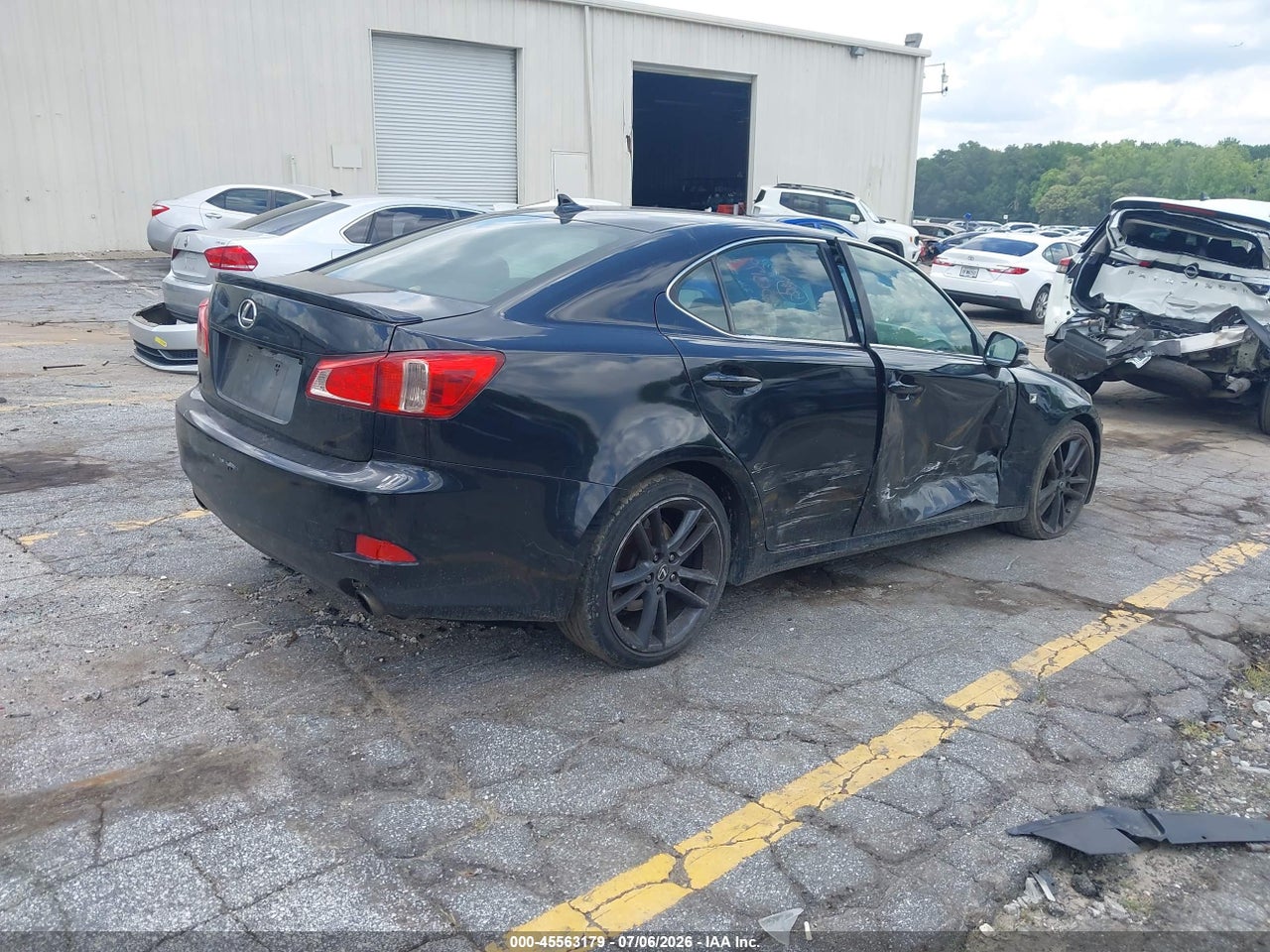 2013 LEXUS IS 250 · 4/11