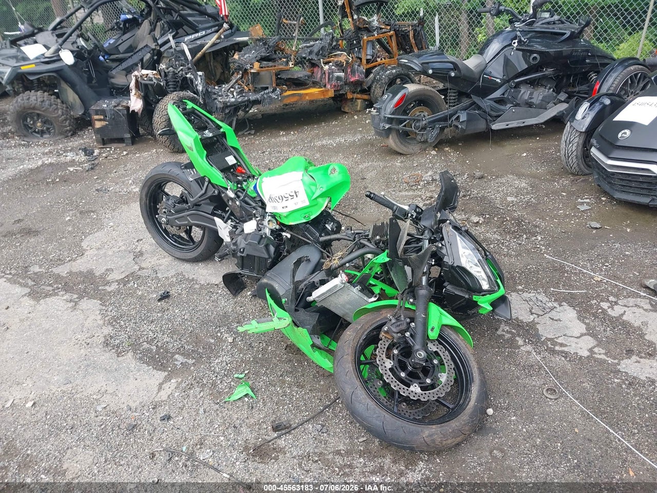 ML5EXEP11TD****** · 2026 KAWASAKI EX650 P