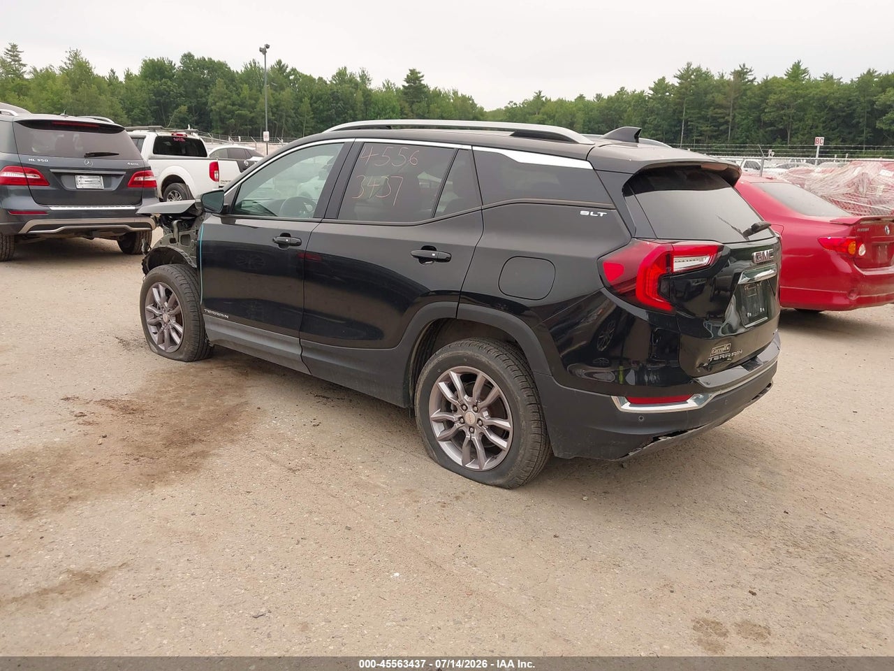 2022 GMC TERRAIN AWD SLT · 3/11