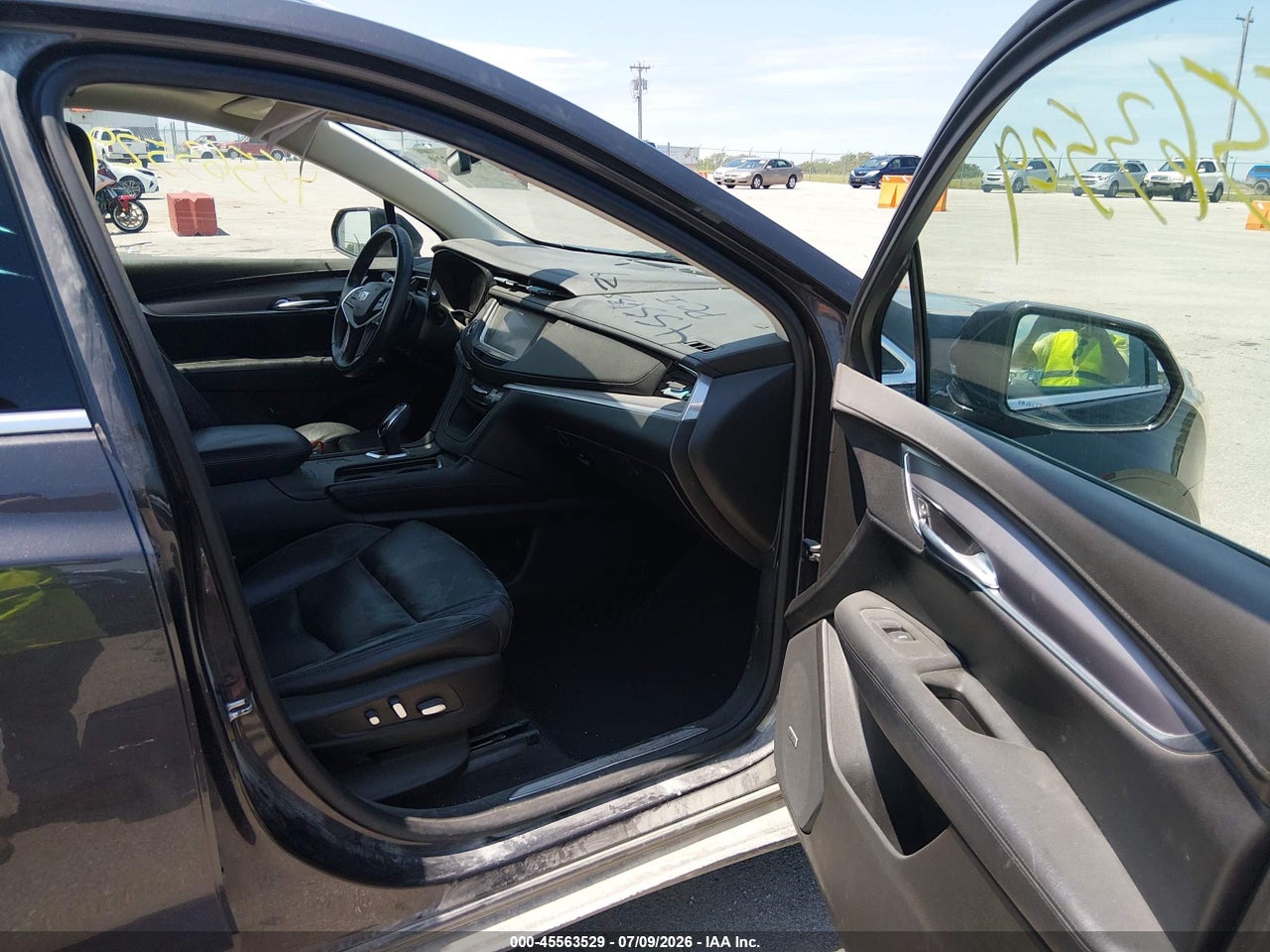 2017 CADILLAC XT5 LUXURY · 5/11