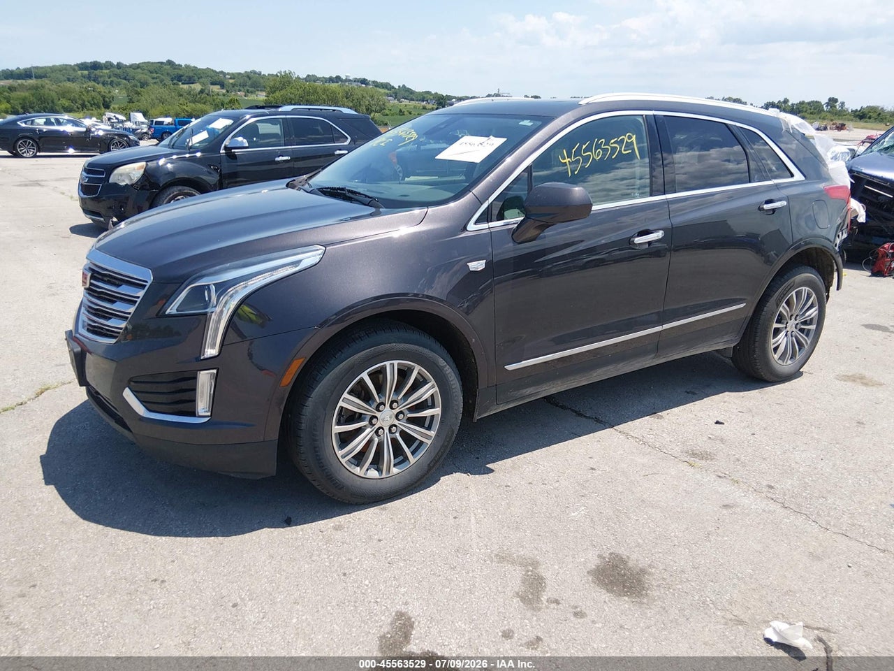 2017 CADILLAC XT5 LUXURY · 2/11