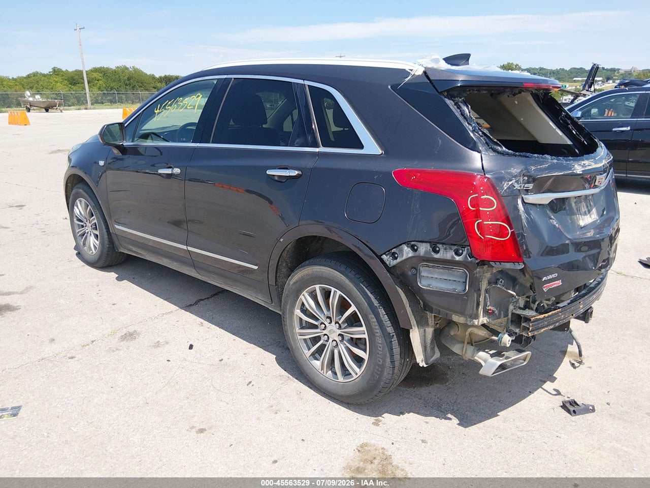 2017 CADILLAC XT5 LUXURY · 3/11