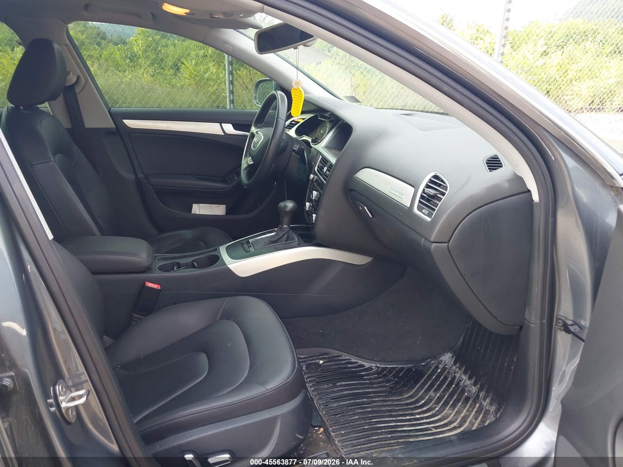 WAUBFAFL4FN****** · 2015 AUDI A4 2.0T PREMIUM · 5/11
