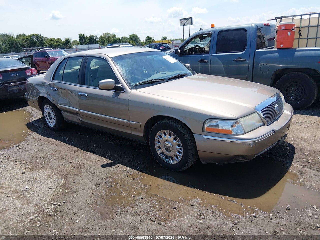 2MEFM74W23X****** · 2003 MERCURY GRAND MARQUIS GS