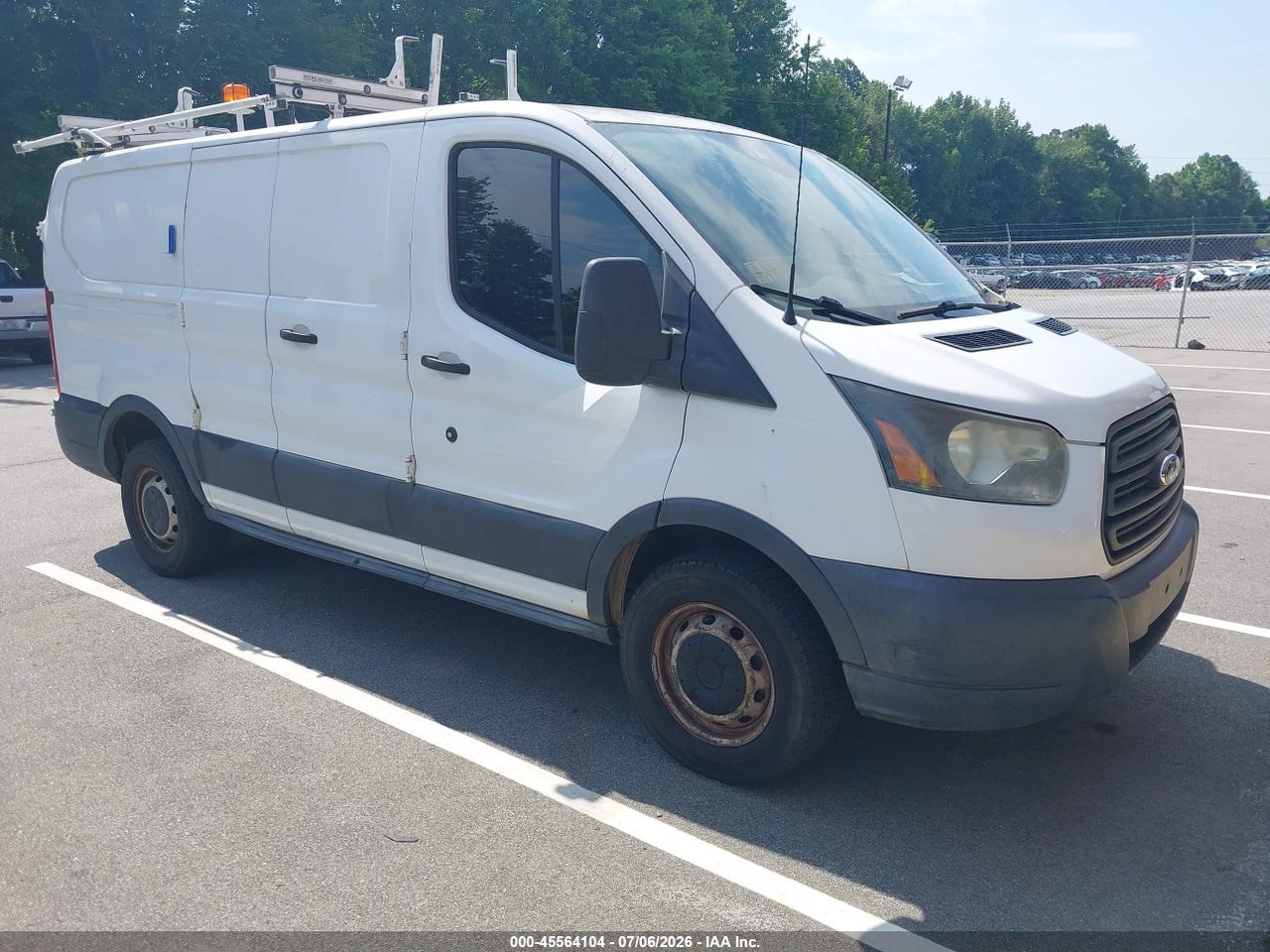 1FTNR1ZM3FK****** · 2015 FORD TRANSIT-250
