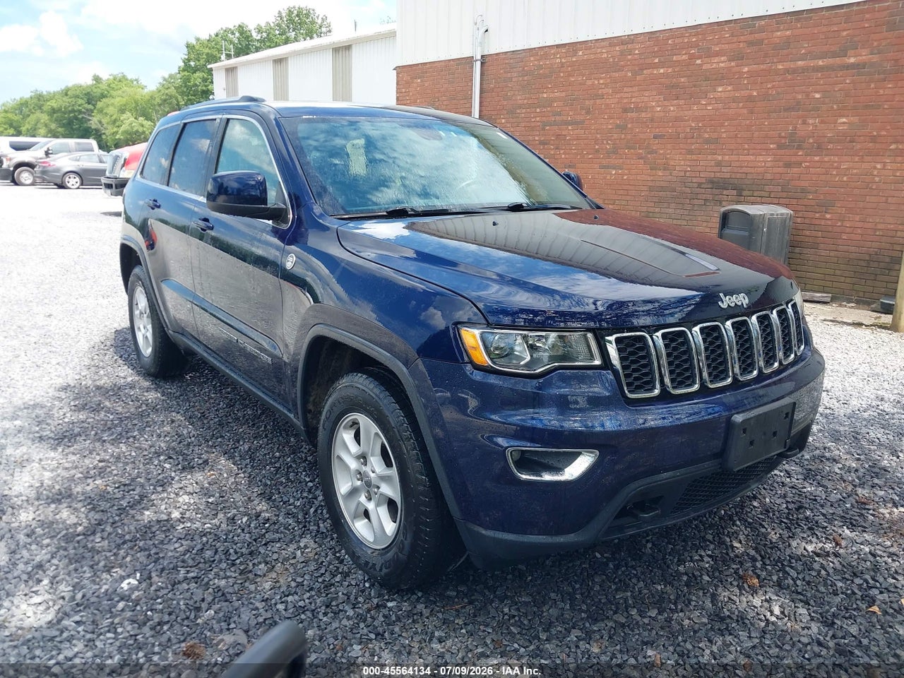 1C4RJFAG8HC****** · 2017 JEEP GRAND CHEROKEE LAREDO