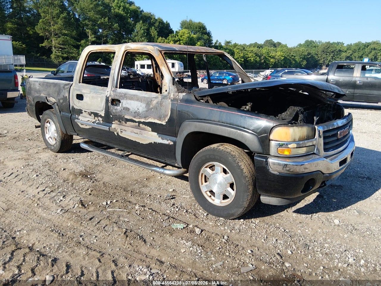2GTEK13T851****** · 2005 GMC SIERRA 1500 SLT