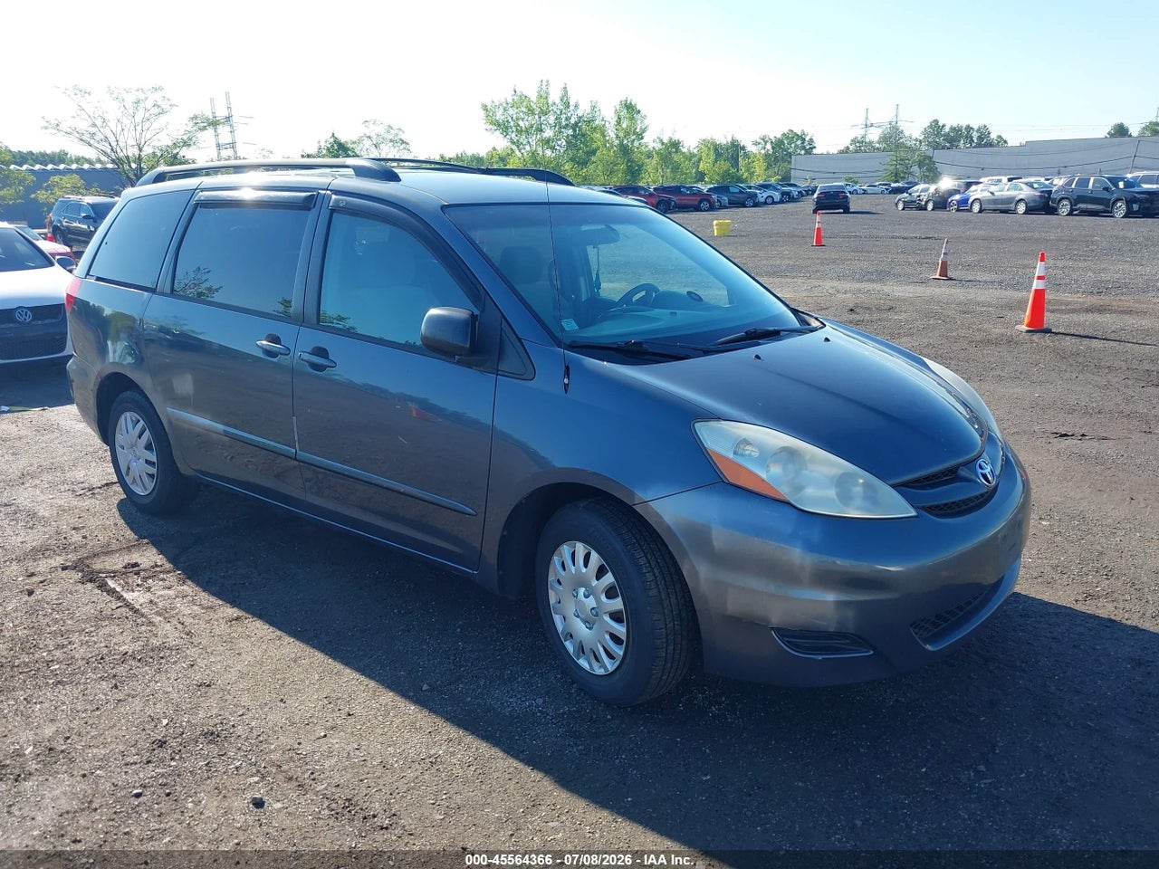 5TDZK23C07S****** · 2007 TOYOTA SIENNA LE
