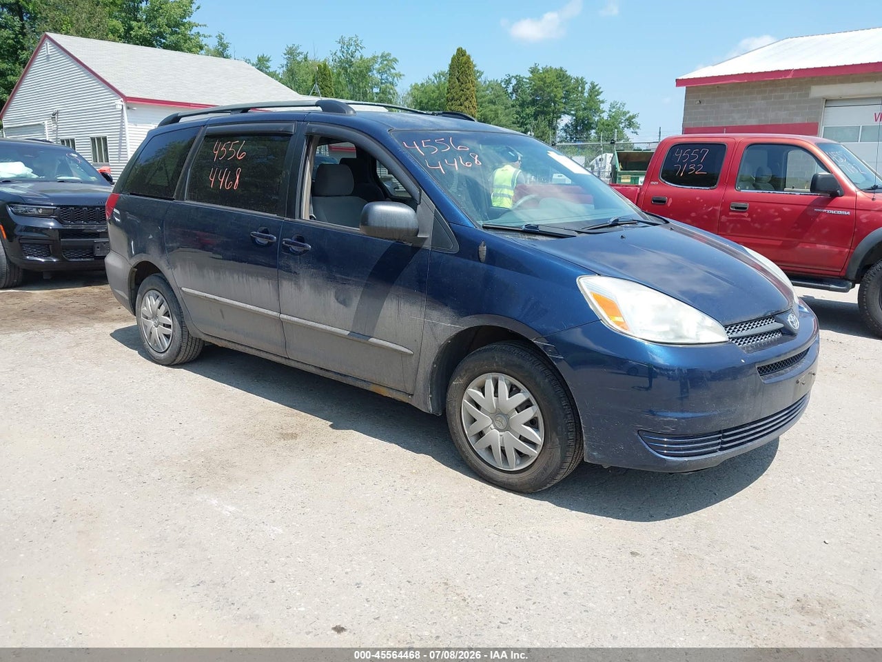 5TDZA23C54S****** · 2004 TOYOTA SIENNA LE