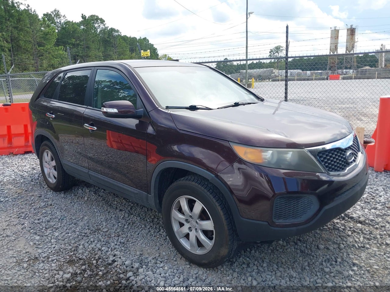 5XYKT3A11BG****** · 2011 KIA SORENTO LX