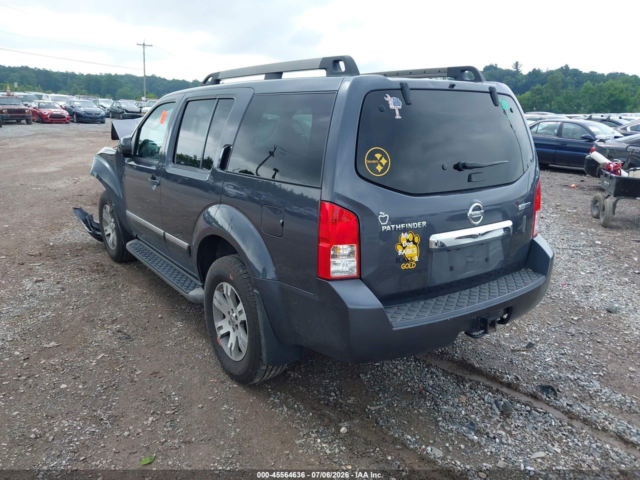 2011 NISSAN PATHFINDER SILVER · 3/11