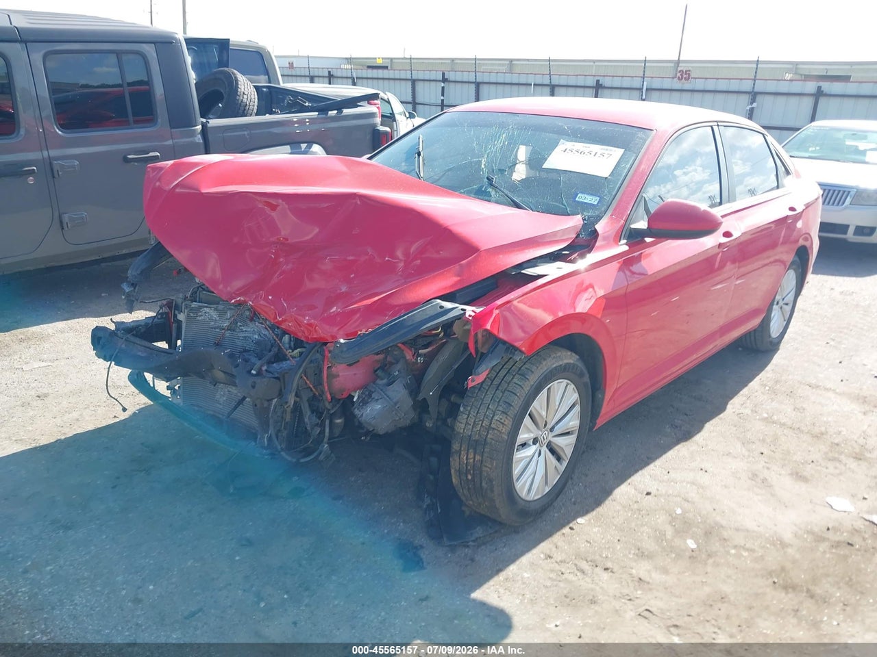 2019 VOLKSWAGEN JETTA S/SE/R-LINE · 2/10