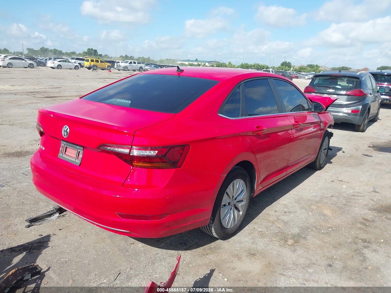 2019 VOLKSWAGEN JETTA S/SE/R-LINE · 4/10