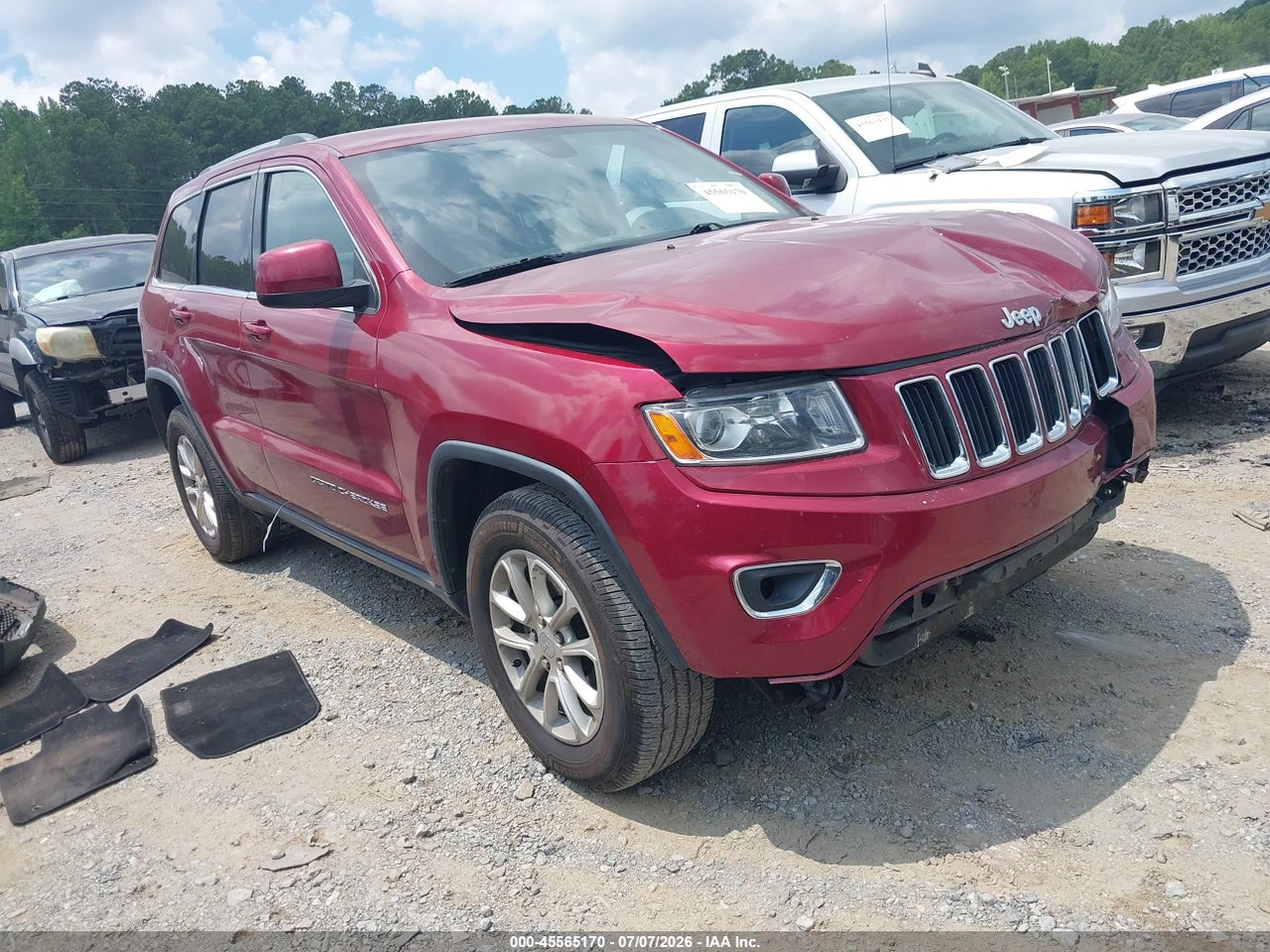 1C4RJEAG3FC****** · 2015 JEEP GRAND CHEROKEE LAREDO