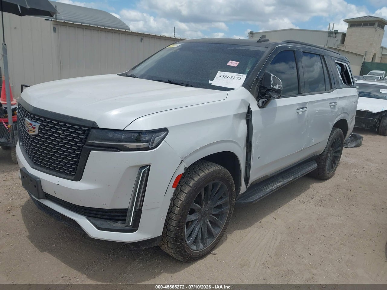 2023 CADILLAC ESCALADE 4WD PREMIUM LUXURY · 2/11