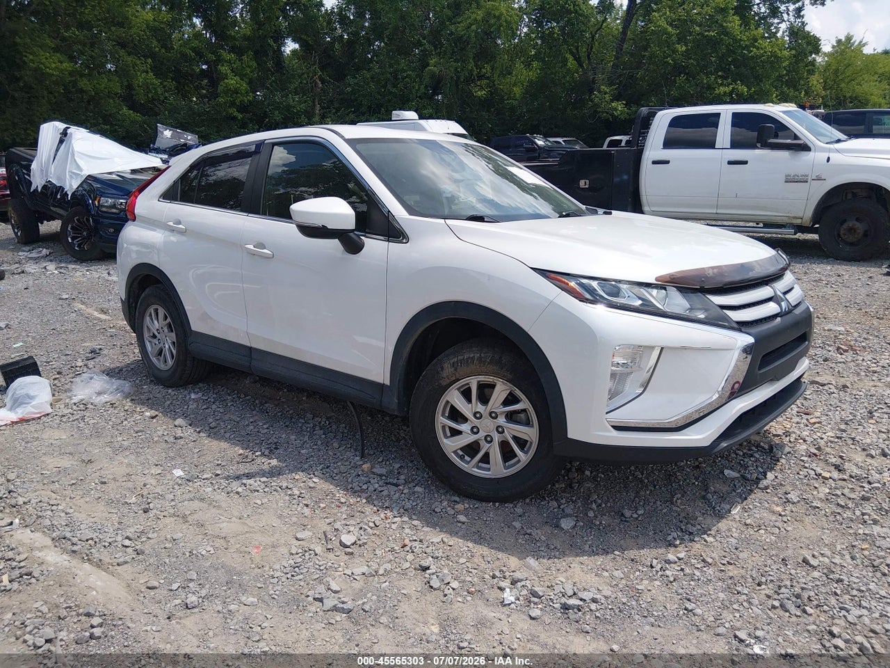 JA4AS3AA0KZ****** · 2019 MITSUBISHI ECLIPSE CROSS ES
