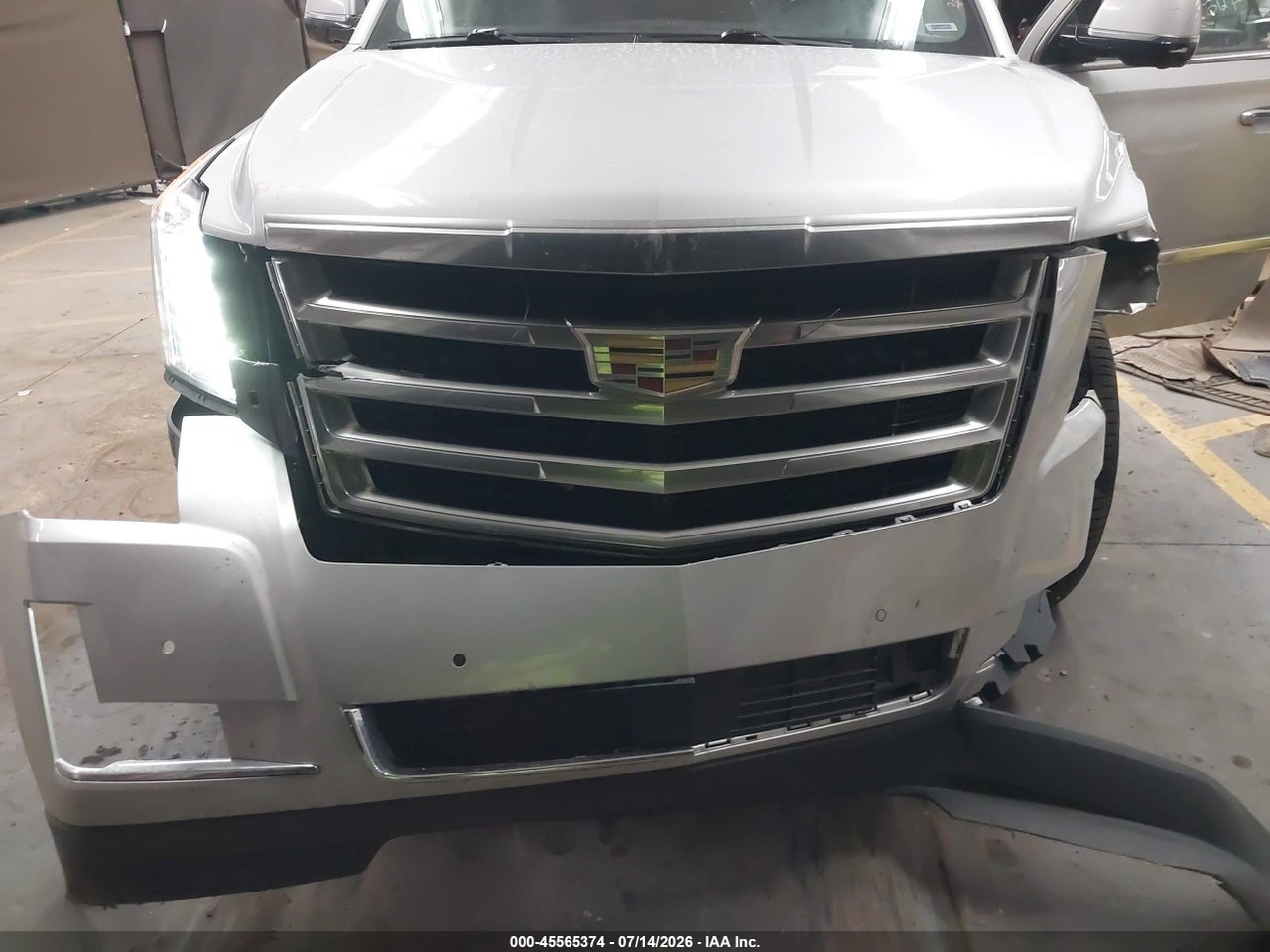 2015 CADILLAC ESCALADE ESV PREMIUM · 6/11