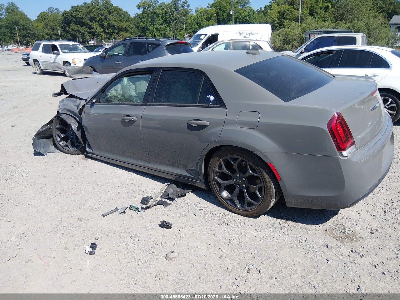 2019 CHRYSLER 300 300S · 3/10