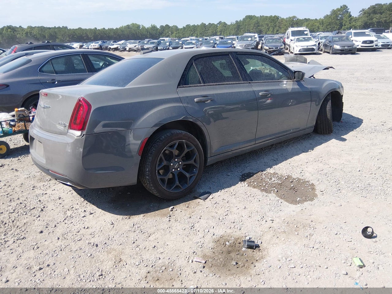 2019 CHRYSLER 300 300S · 4/10