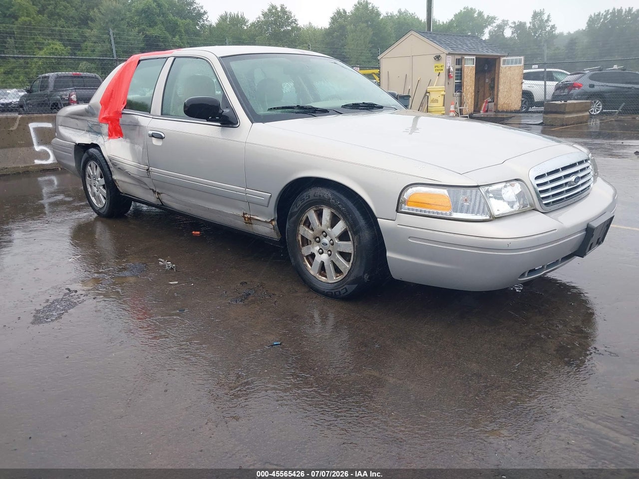 2FAFP74V67X****** · 2007 FORD CROWN VICTORIA LX