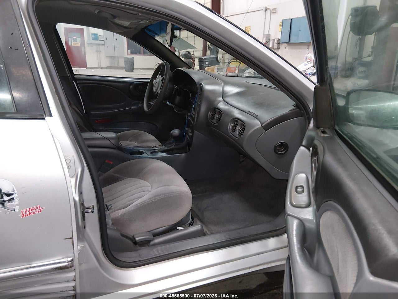 2003 PONTIAC BONNEVILLE SE · 5/11