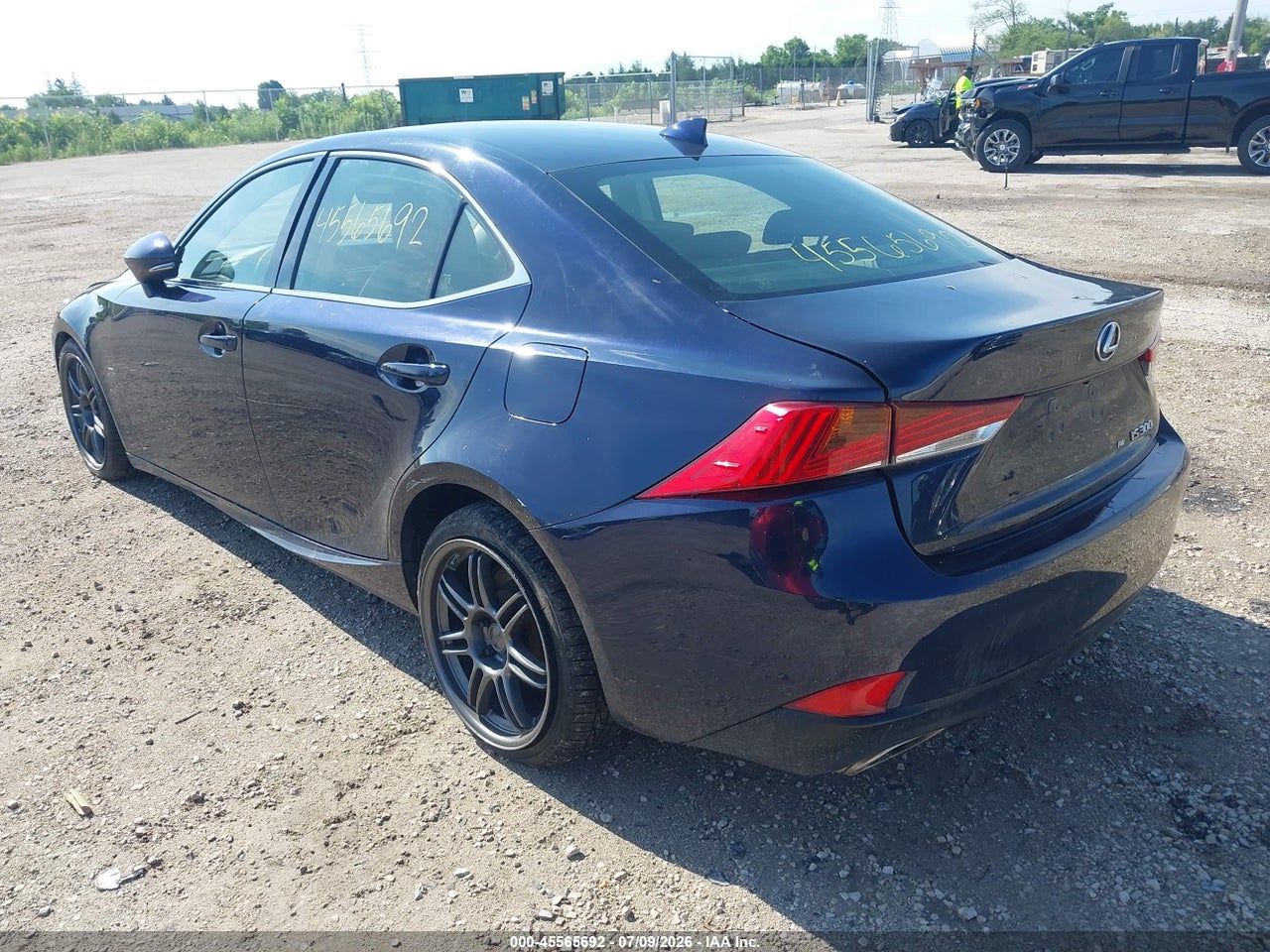 2018 LEXUS IS 300   · 3/10