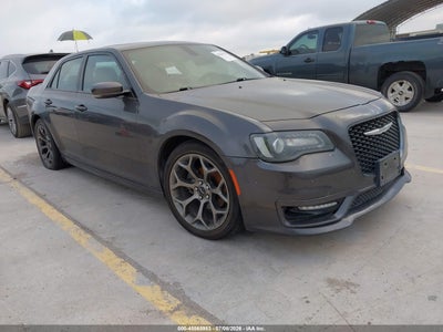 2C3CCABG6JH****** · 2018 CHRYSLER 300 300S