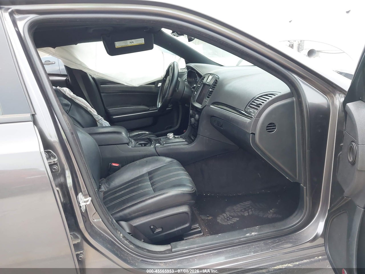 2018 CHRYSLER 300 300S · 5/11