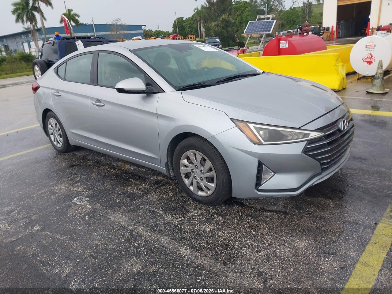 KMHD74LF6LU****** · 2020 HYUNDAI ELANTRA SE