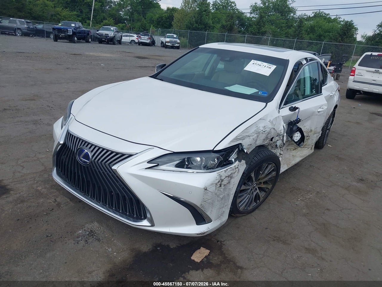 2021 LEXUS ES 300H   · 2/11