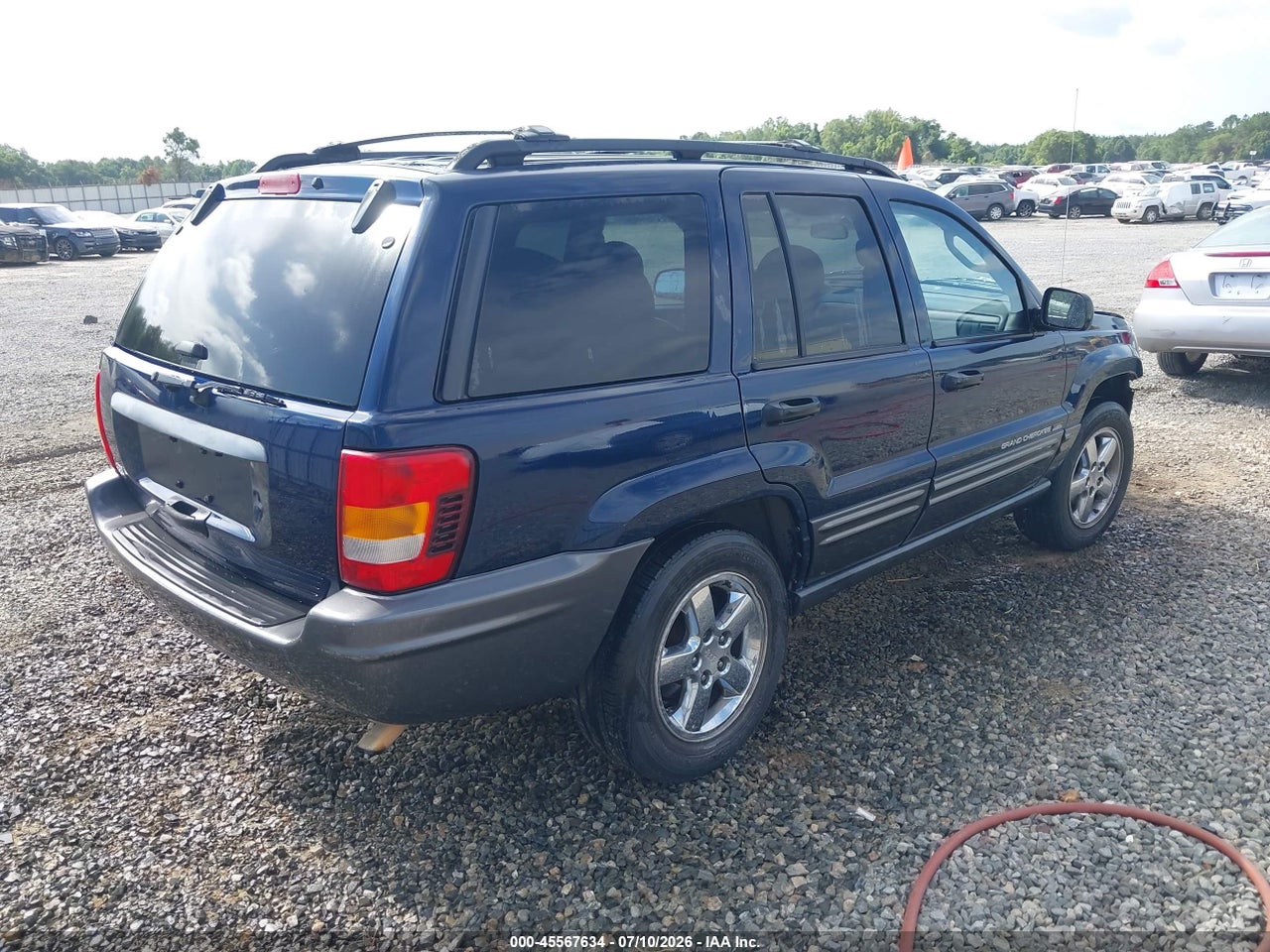 2004 JEEP GRAND CHEROKEE LAREDO · 4/11